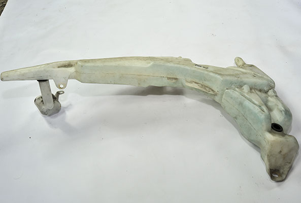 Ford çıkma yedek C-Max cam su bidonu