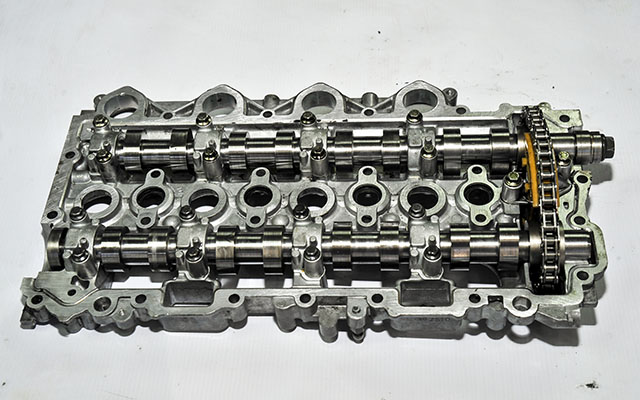 Ford Çıkma Yedek Focus 2 Dizel Üst Eksantrik Kepi