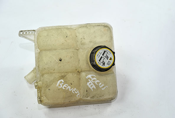 Ford Çıkma Yedek Focus 3 Benzinli Yedek Su Bidonu